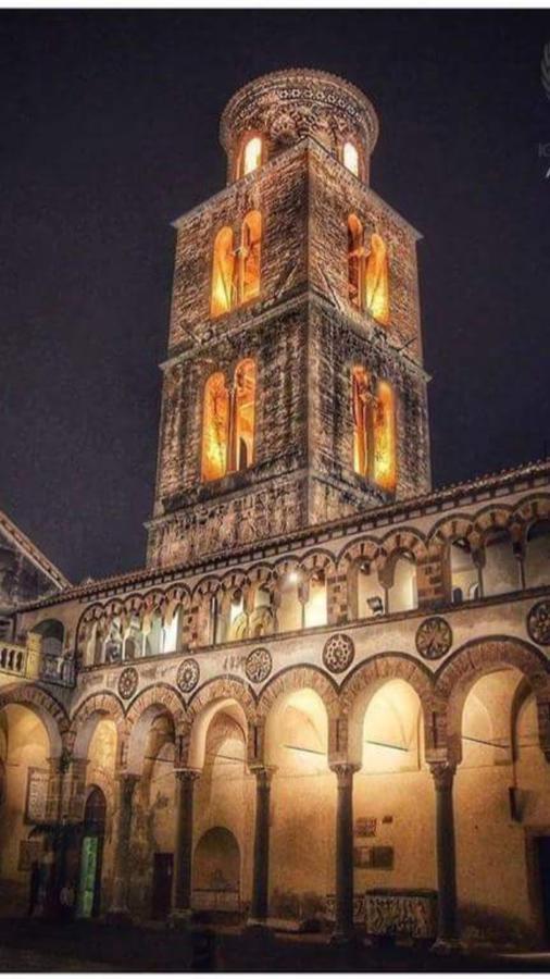 Un Tetto Di Stelle Deluxe Home Salerno Buitenkant foto